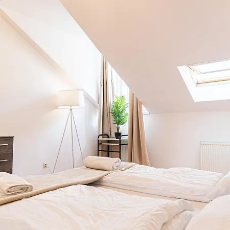Spacious 2Br Apt Great Location - Near Schoenbrunn Wien Exterior foto