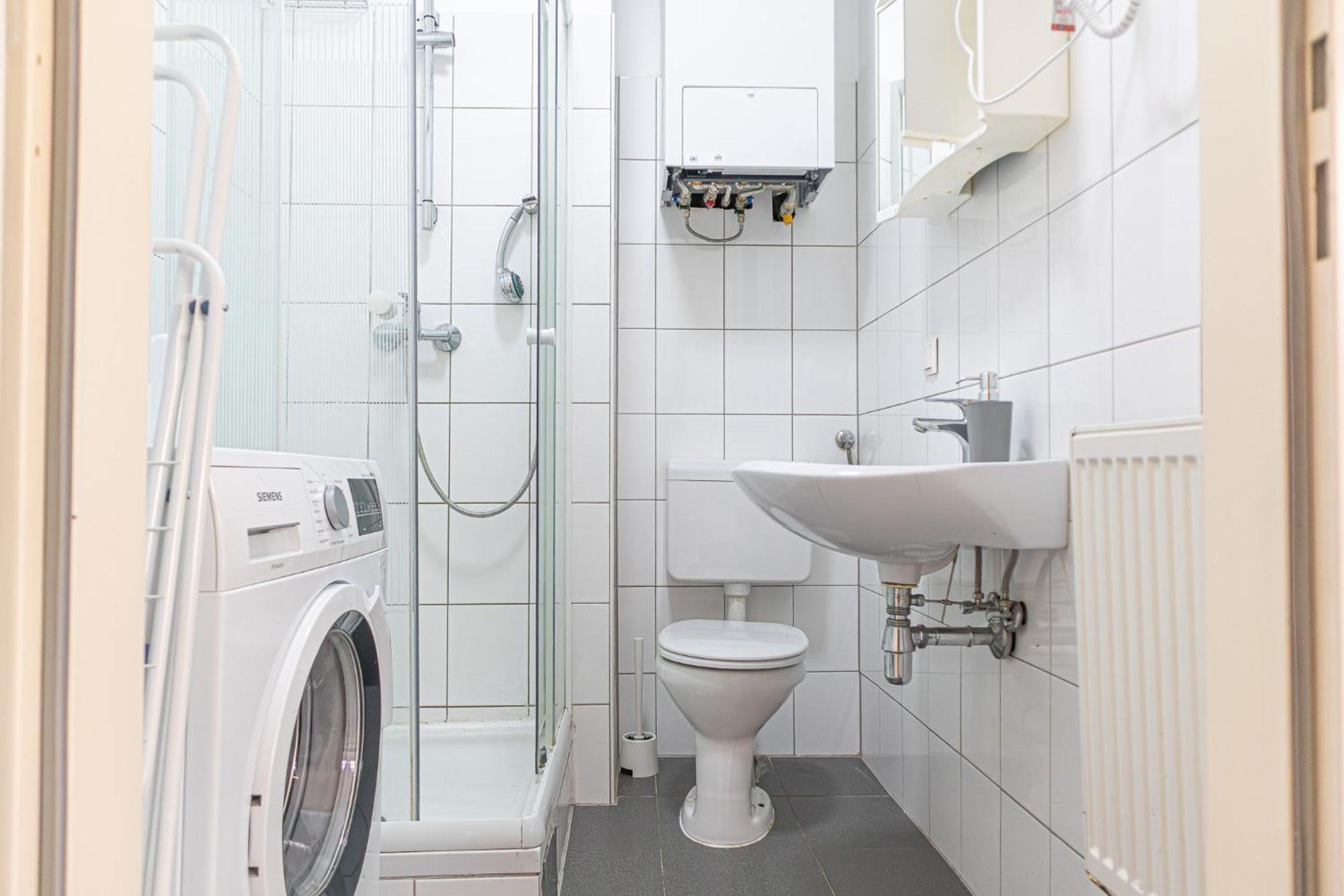 Spacious 2br Great Location - Near Schoenbrunn Wien
