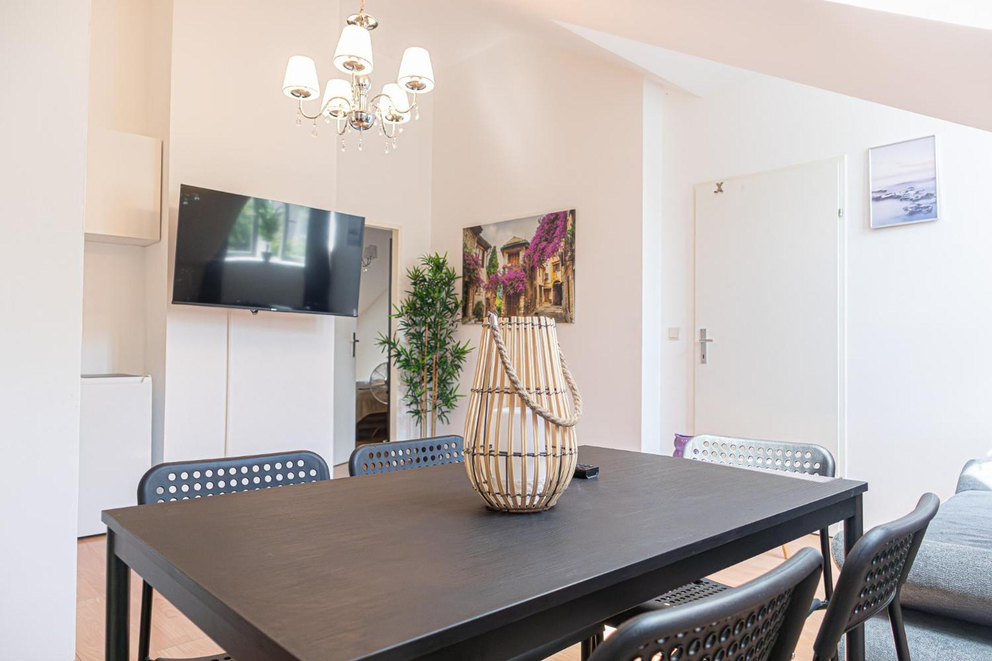 Spacious 2br Great Location - Near Schoenbrunn Wien