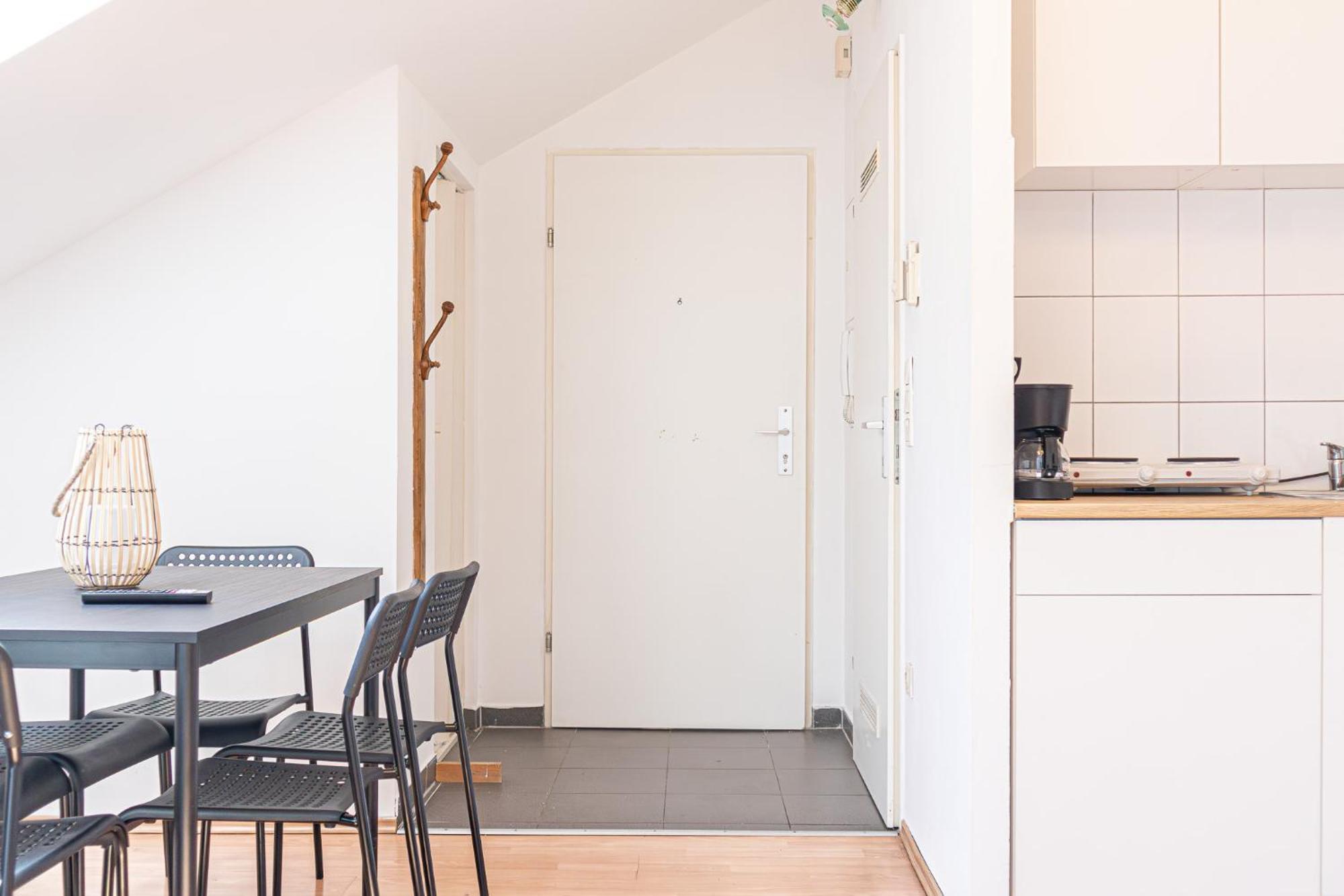 Spacious 2br Great Location - Near Schoenbrunn * Wien